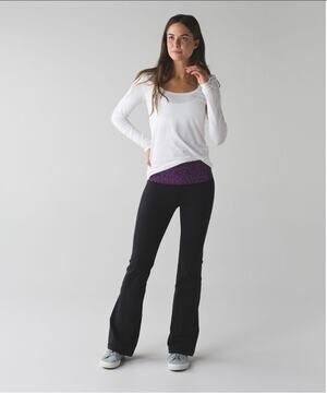 Lululemon Women's Black Purple Groove Pant II Roll-Down Waist Flare Pants Size 6